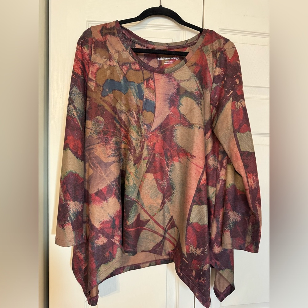 Beautiful light weight Soft Surroundings sweater XLP